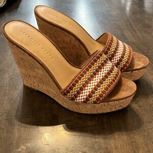 Veronica Beard Wedge size 9